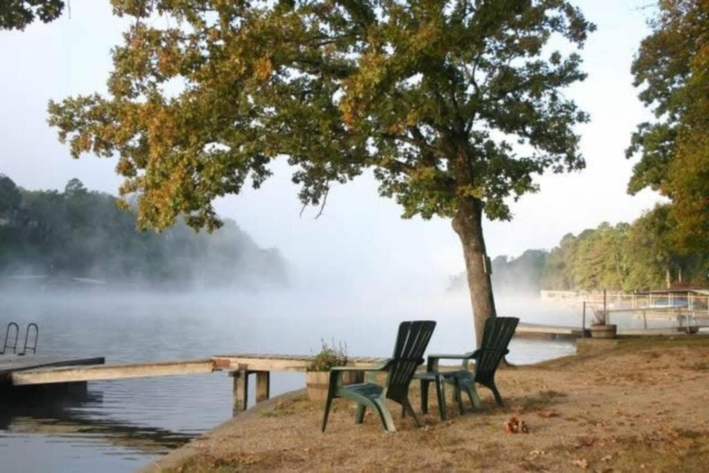#05 - Lakefront Two Bedroom Cottage- Pet Friendly Hot Springs Exteriör bild